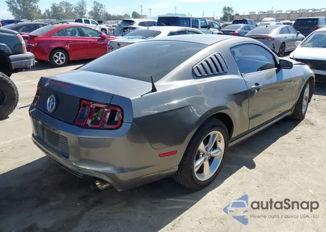 2013 Ford Mustang V6 из США, поврежденный, VIN 1ZVBP8AM2D5209380